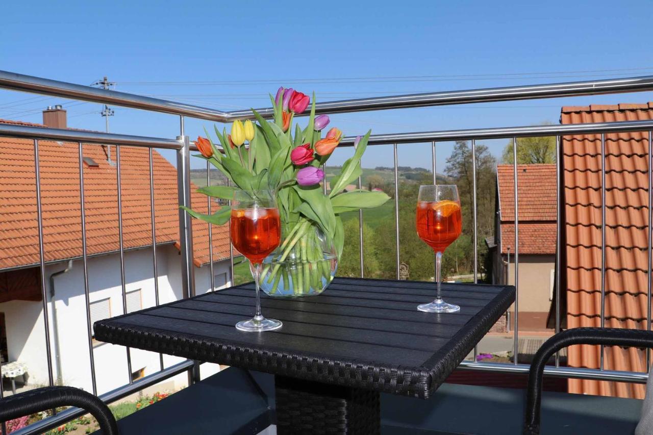 Апартаменты Penthouse Tauberblick Таубербишофсхайм Экстерьер фото