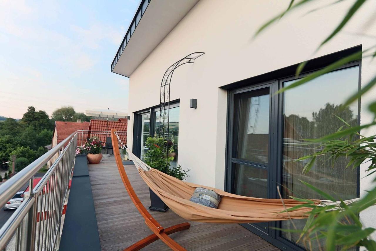 Апартаменты Penthouse Tauberblick Таубербишофсхайм Экстерьер фото
